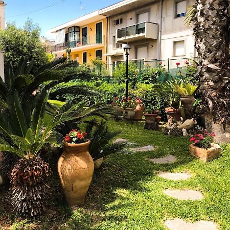 Casa Vacanze Borgo Marinaro อาโวลา ภายนอก รูปภาพ